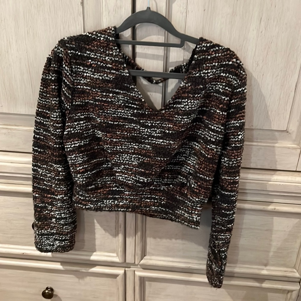 Beautiful cropped sweater